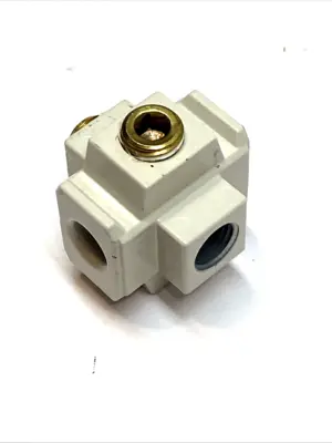 USED SMC CROSS SPACER FOR AC20-A MODULAR FRL 1/4" NPT