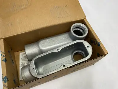 New | in-Stock Eaton Crouse-Hinds Condulet Form 8 Conduit Outlet Body LB, 1-1/2" 2-PACK Electrical Fittings Michigan US | Maverick Industrial Sales #1509707