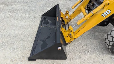 USED 2002 DEERE 110