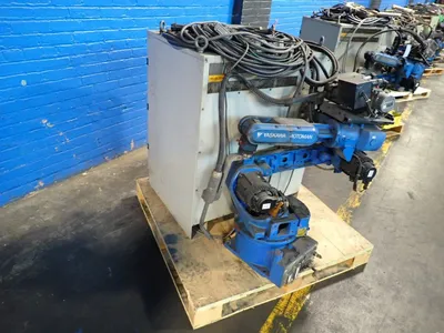 USED 2011 YASKAWA MOTOMAN MH6