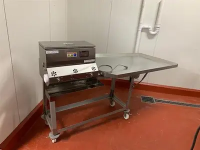 Kyoei Engineering model KKS-621WT double sausage cutter