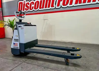 USED 2014 CROWN WP-3035-45