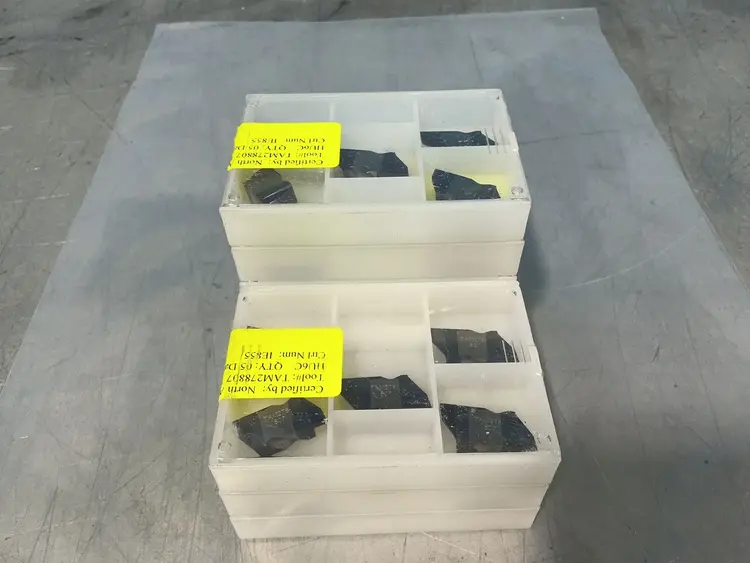 Used _UNKNOWN_ _UNKNOWN_ Carbide Inserts Ohio US | HGR 24 #1370175