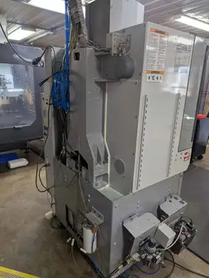 2006 HAAS OM-2A Vertical Machining Centers | 520 Machinery Sales LLC (3)