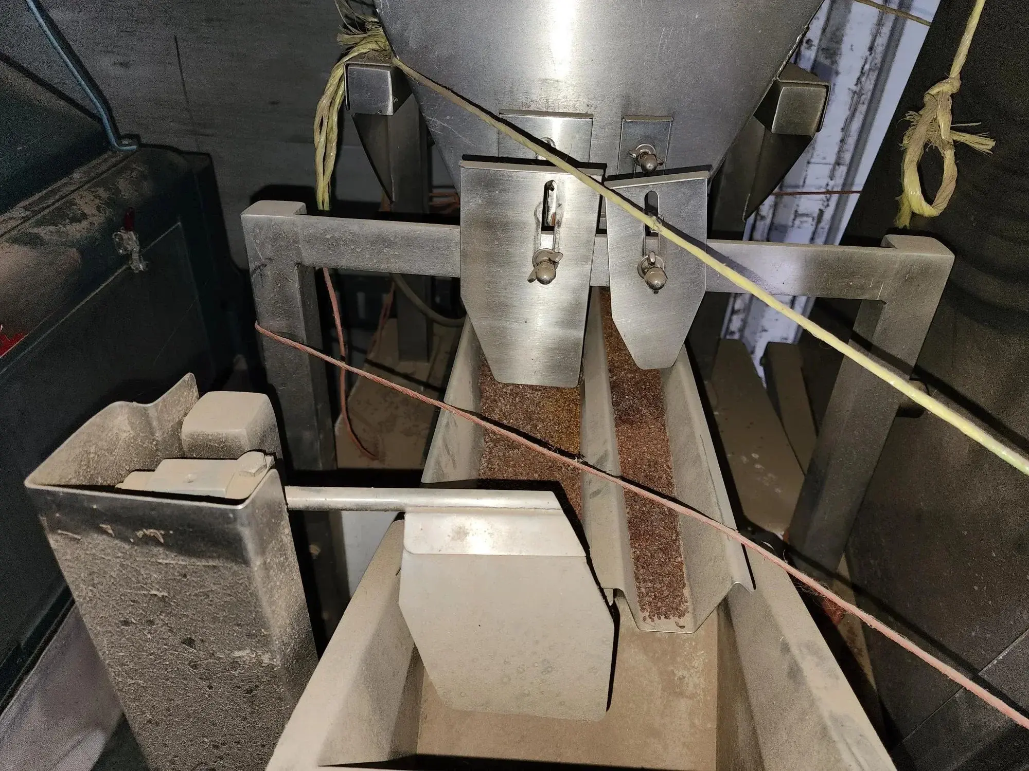 Used 2004 WEIGHPACK PAXIOM AEF-1 VIBRATORY SCALE Linear Packaging  Scales Idaho US | Proxy Equipment #1384980