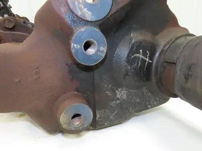Toyota 14110-12181-71 Forklift Right Front Drive Axle & Motor 5-Lug Off 5FBE15
