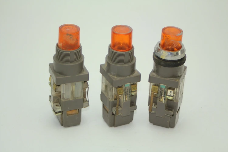 Used Rundel T1 604439-R Light Source Equipment California US | Davliegogo LLC #1707469