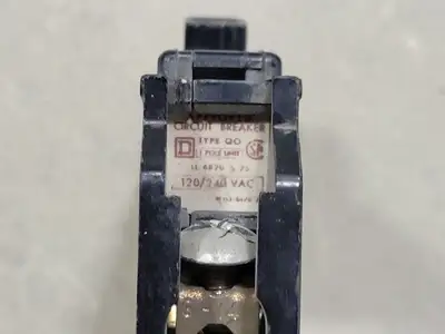 USED SQUARE D QO120