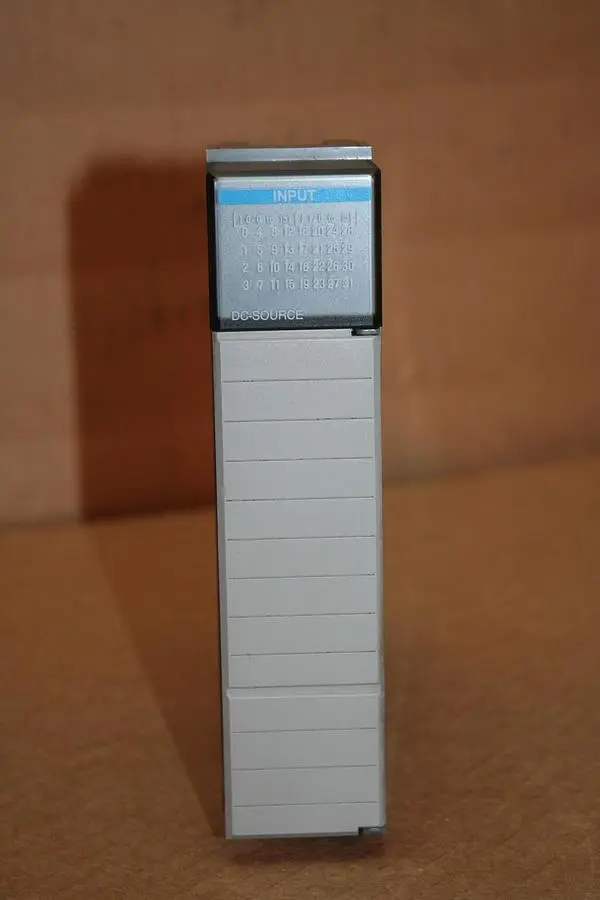 USED ALLEN BRADLEY 1746-IV32 SER C
