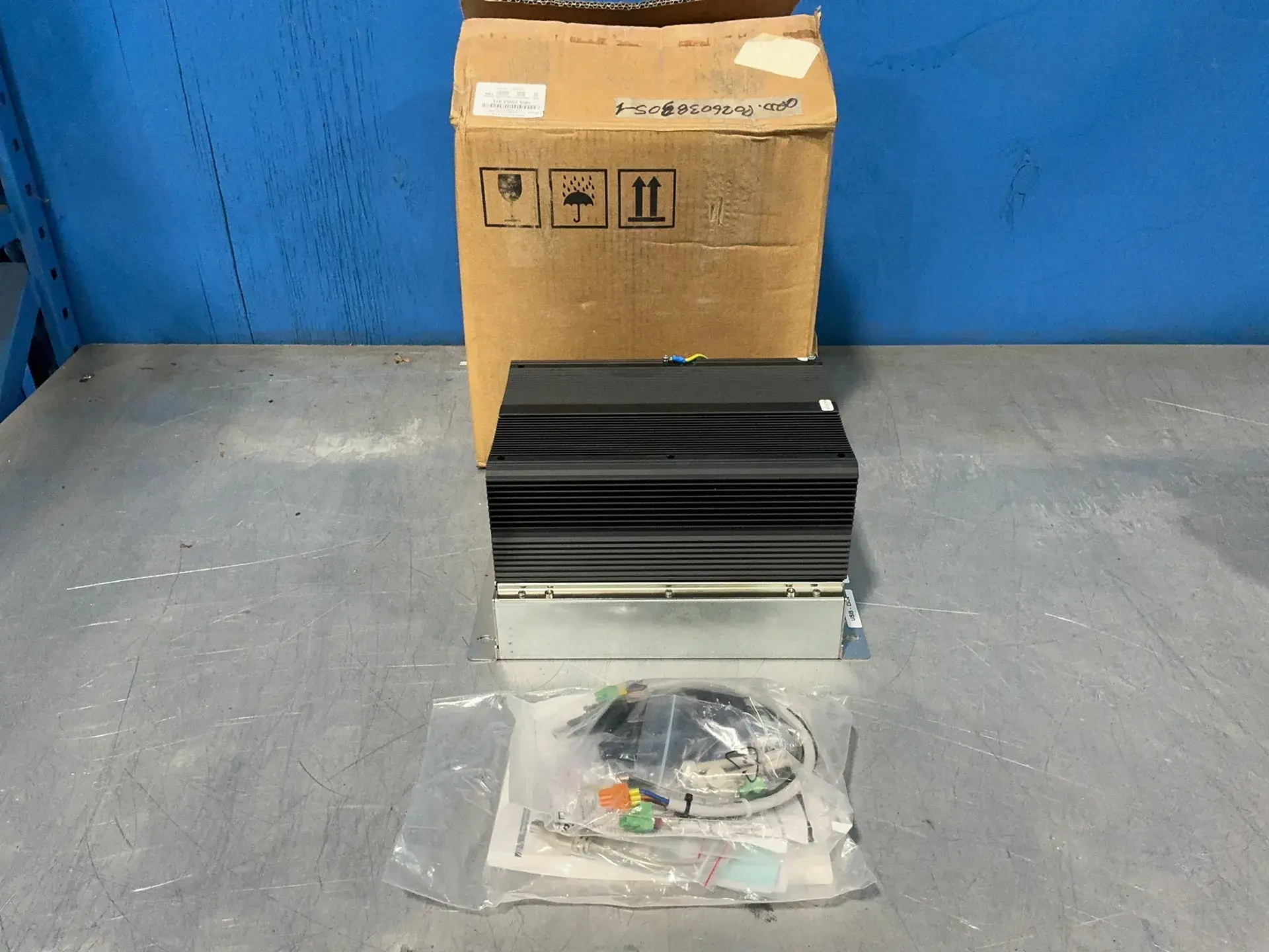 Used PRIMA ELECTRO 2SMPM7302/0C Programmable Logic Controllers Ohio US | HGR 24 #1280667
