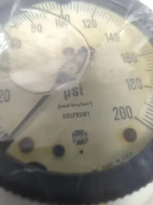 New | in-Stock US GAUGE 0-200PSI Universal Pressure Meters Ohio US | Surplus Asset Holdings #1243229