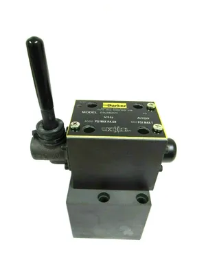 NEW DOOSAN K1029799A CONTROL VALVE LEVER OPERATED PARKER D3LB82CN