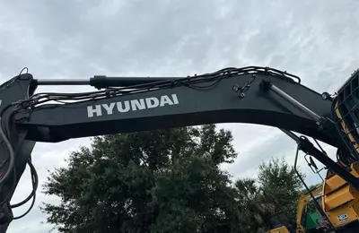 Used HYUNDAI HX235ALCR Crawler Excavators Illinois US | Mitsubishi HC Capital America #1362939