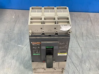 Used MERLIN GERIN NSJ400 A Circuit Breakers Ohio US | HGR 24 #1175475