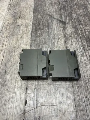 USED SIEMENS 6ES7 321-1BH02-0AA0