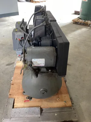 Pureflow Johnson Controls Dual Air Compressor 200 PSI 25 Gal.