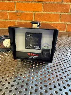 Used TRI CLOVER PRRED3 ROTARY LOBE PUMP W/ 1 HP MOTOR, 1" SANITARY FITTING Rotary Pumps | Equipment Lab #486593