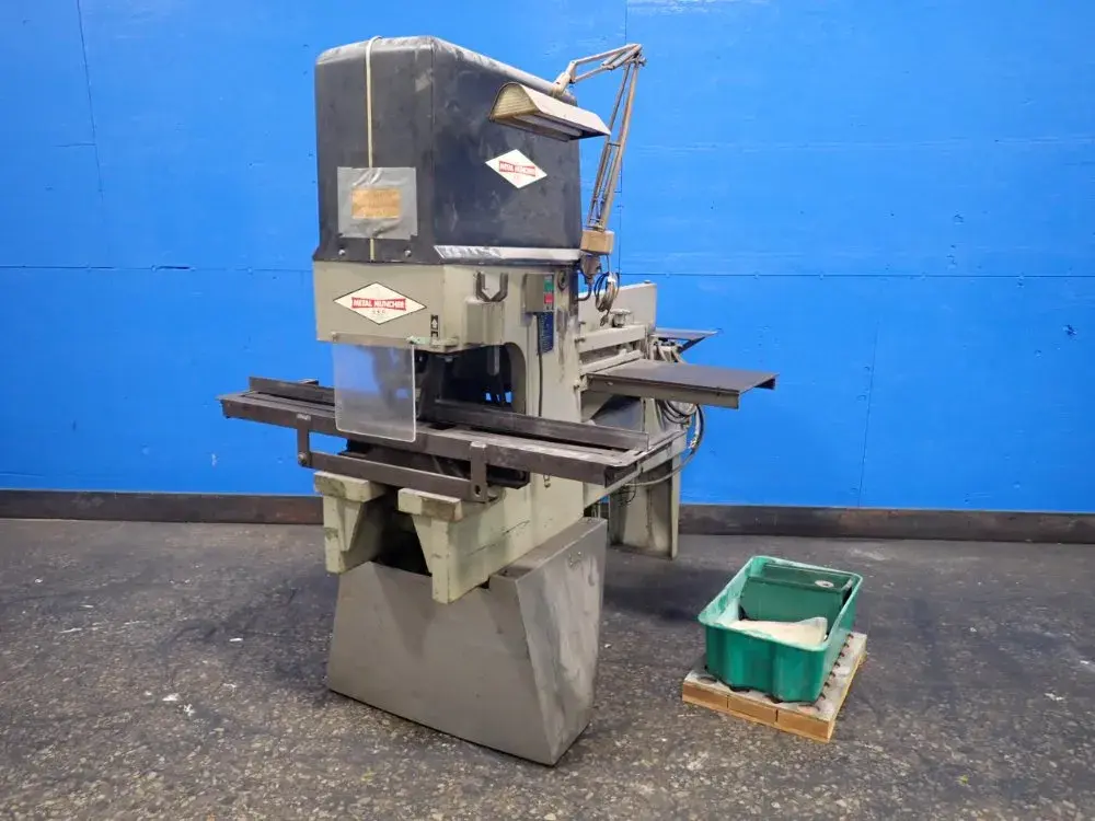 Used CENTER ENGINEERING MM61C Angle Punches Ohio US | HGR 24 #1129950