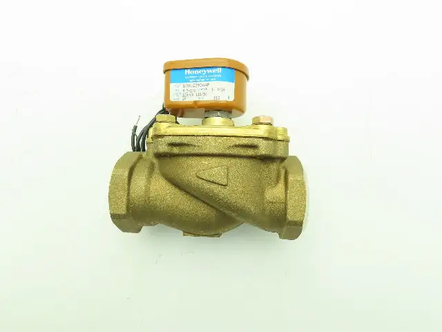 Honeywell Skinner U321G3906 Lucifer Brass Solenoid Valve 1-1/2" 170 PSI 120VAC
