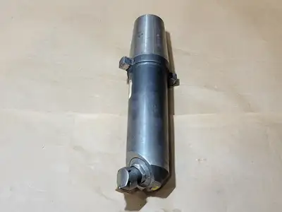USED UNIVERSAL 805723