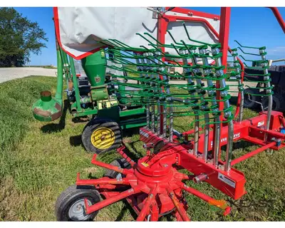 Used FARM KING _UNKNOWN_ Hay Rakes Iowa US | Keast Enterprises #1360264