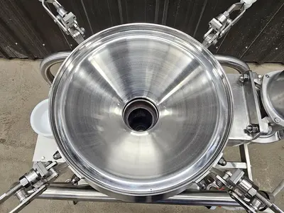 USED RUSSELL 27400