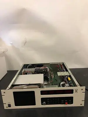 Xinix QCM 1021