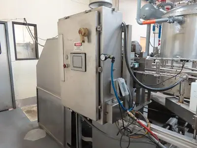 BEVCO low level gripper rinser with fallen bottle detector