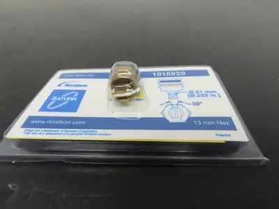Nordson 1015920 90 Degree Nozzle Dual Bead 30° .51mm