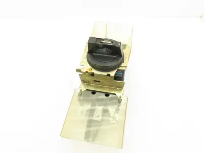 Mitsubishi Electric NF 400CS Circuit Breaker 600V 300A 3 Pole W/Lock Mechanism