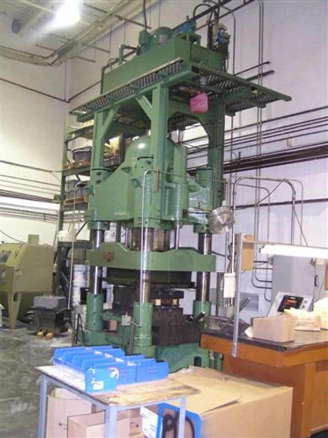 750 Ton, LOEWY, 8" Str, 54" DLO, 42" x 32.5" BA, HEATED PLATENS