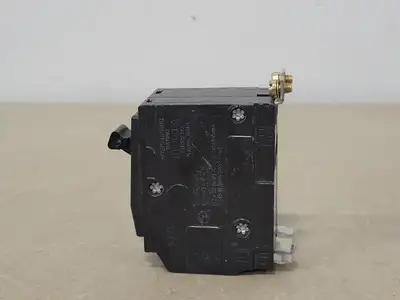 NEW SQUARE D QOB260