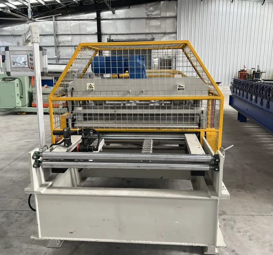 Roof Roll Forming Machine in Virginia, United States