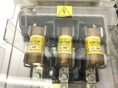 Used Allen-Bradley 1494V-DS30 Ser. D, 1494V-FS30 Ser. D Circuit Breakers Michigan US | Maverick Industrial Sales #1389289