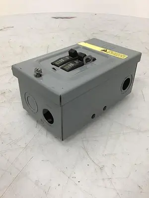 USED SQUARE D Q02L30S