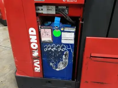USED 2018 RAYMOND 560-OPC30TT