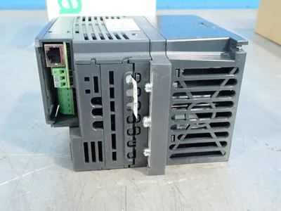 Used SCHNEIDER ELECTRIC ATV320U07S6C Variable Speed Drives Ohio US | HGR 24 #1006627