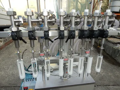 USED INLINE FILLING SYSTEMS 8 STATION