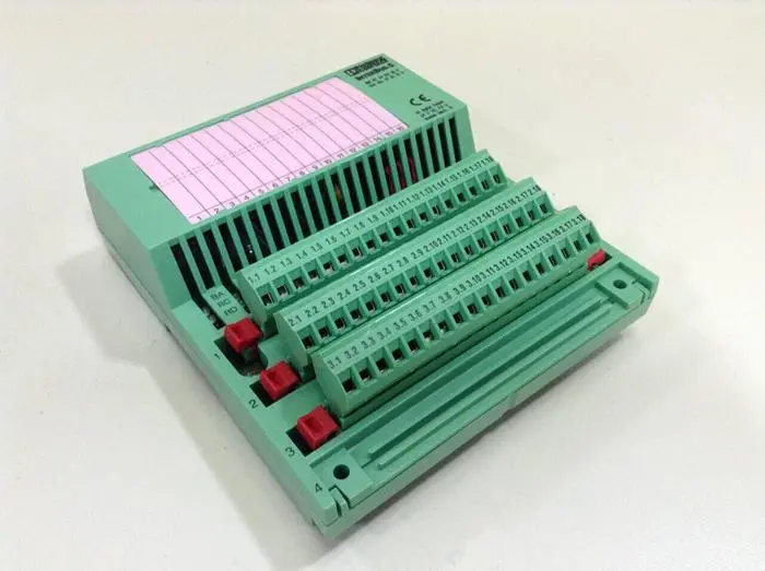 Used PHOENIX CONTACT IBS CRT 24 DO 32-T Misc Electrical & Power Parts Michigan US | Ideal Machinery #707839