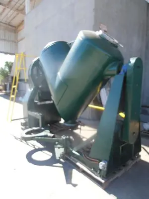 Mixer, V-Type, 40 CF, C/st, PK, 10 HP, Bar, Feed System, #S734565