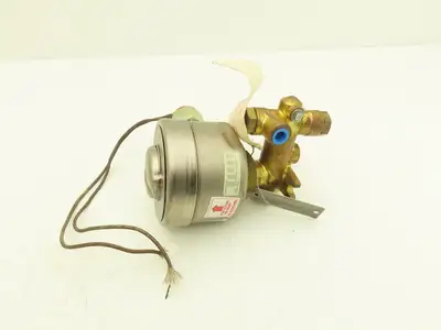 Asco Red Hat 206 381 3RF Pneumatic Brass Solenoid Valve 1/2"NPT 125VDC 150PSI