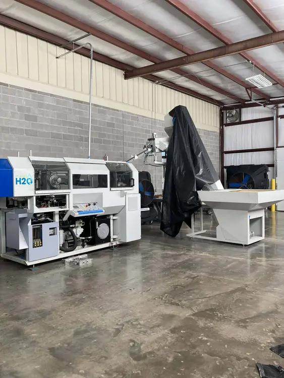 Used 2006 MAGPLASTICS SSBO3 BLOW MOLDER Misc Plastics Equipment Illinois US | Revelation Machinery #404710