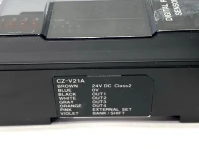 USED KEYENCE CZ-V21A