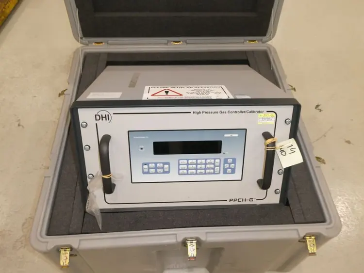 Used _UNKNOWN_ _UNKNOWN_ Multi-function Process Calibrators GB | Apex Group #1552159