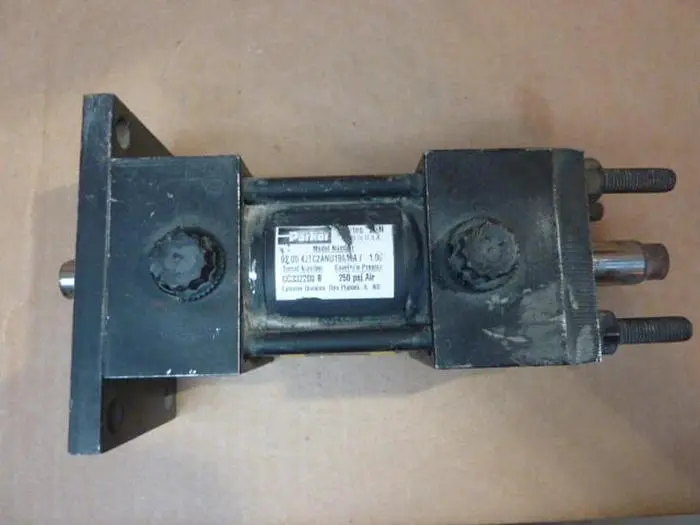 Used PARKER 02.00 KJTC2ANU19A19A 1.000 Cylinders Michigan US | Ideal Machinery #581088