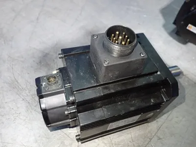 New | in-Stock OMRON R88MK90010FBS2 Servo Motors | HGR 24 #730717