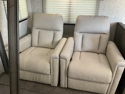 Used 2021 APEX 293RLDS Campers, Caravans, Motorhomes Michigan US | Miedema Asset Management Group #1327825