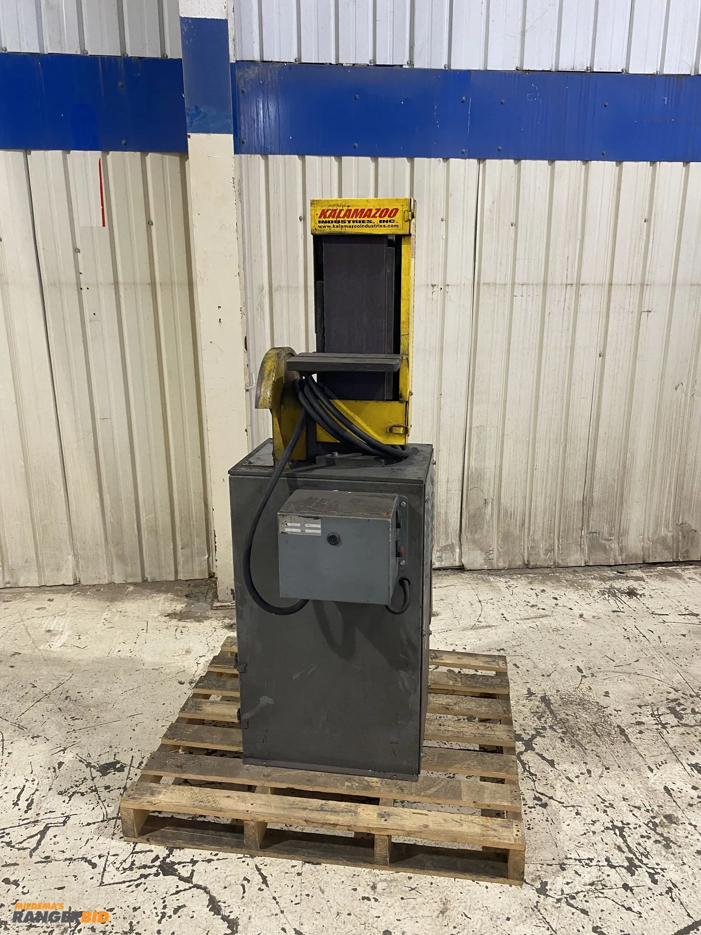 Used _UNKNOWN_ _UNKNOWN_ Belt Grinders Including Sanders Michigan US | Miedema Asset Management Group #1419313