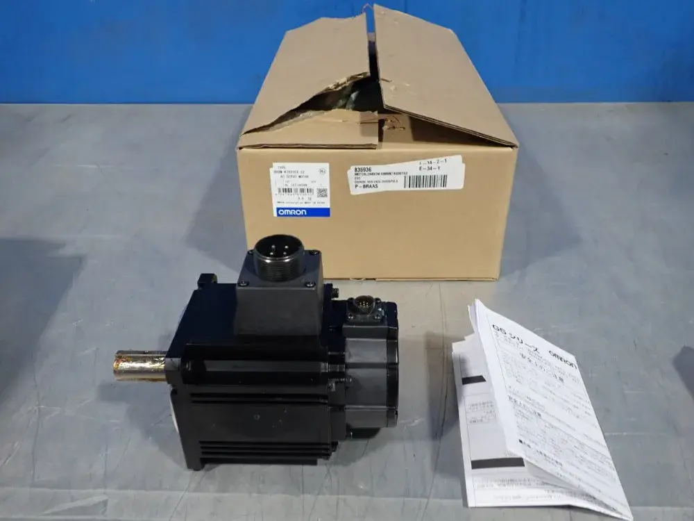 NEW OMRON R88MK1K030TS2