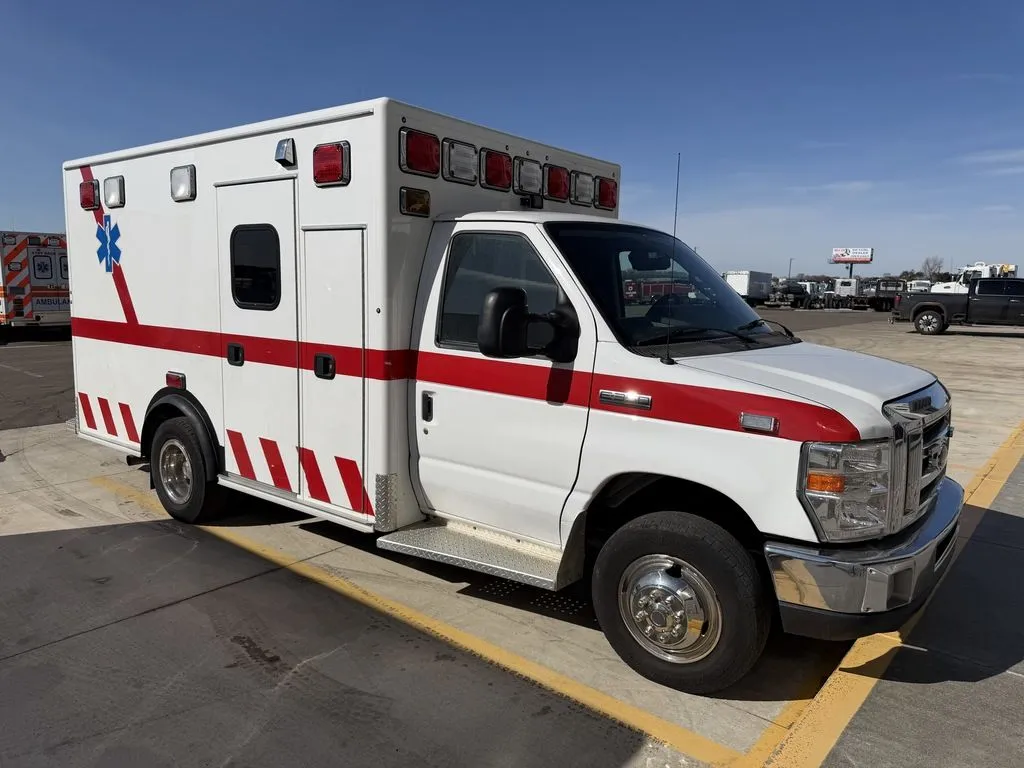 Used 2022 FORD MEDIX AMBULANCE Misc Trucks Minnesota US | Carco Truck & Equipment #1514044